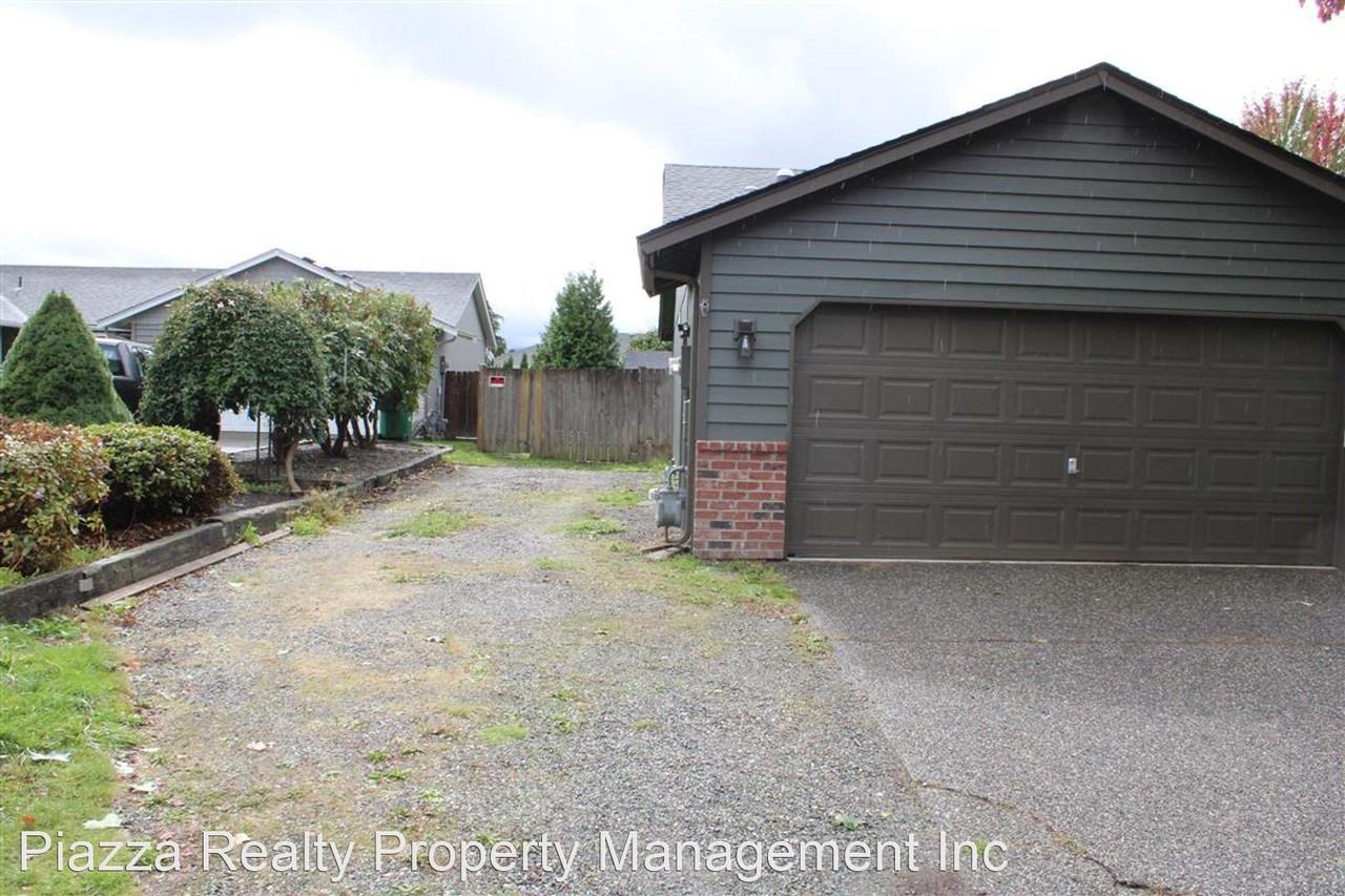1310 Shuler Ave - Photo 3 of 30
