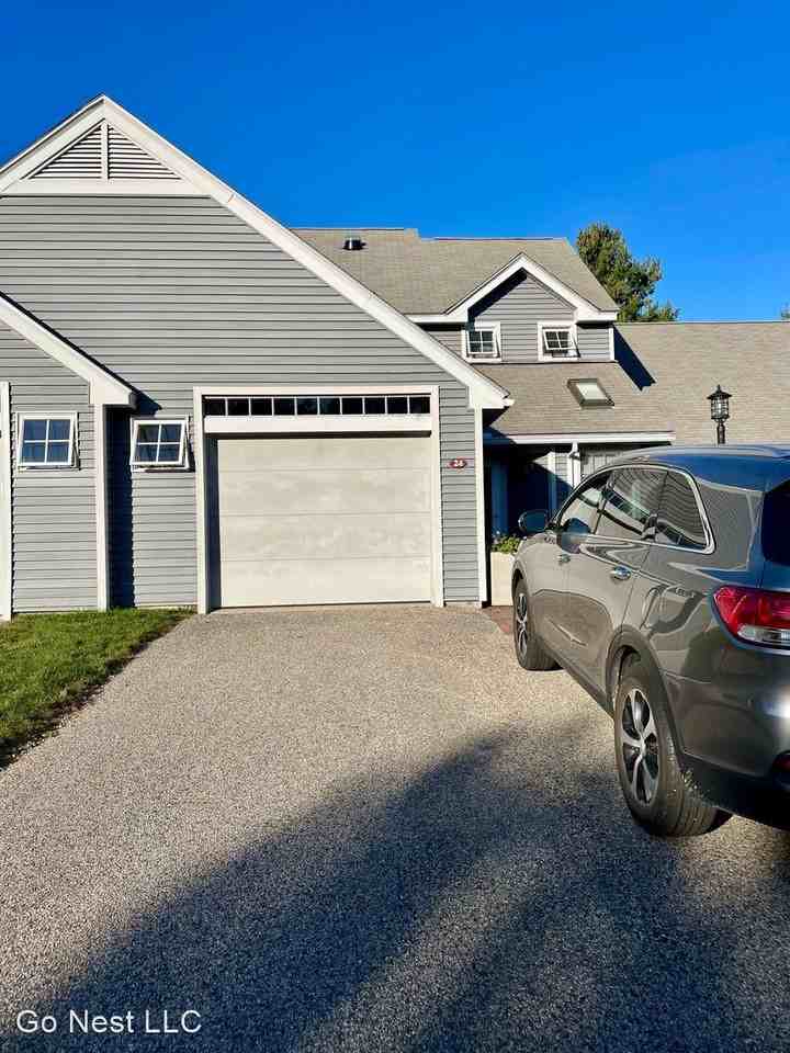 24 Winterberry Ct - Photo 2 of 21