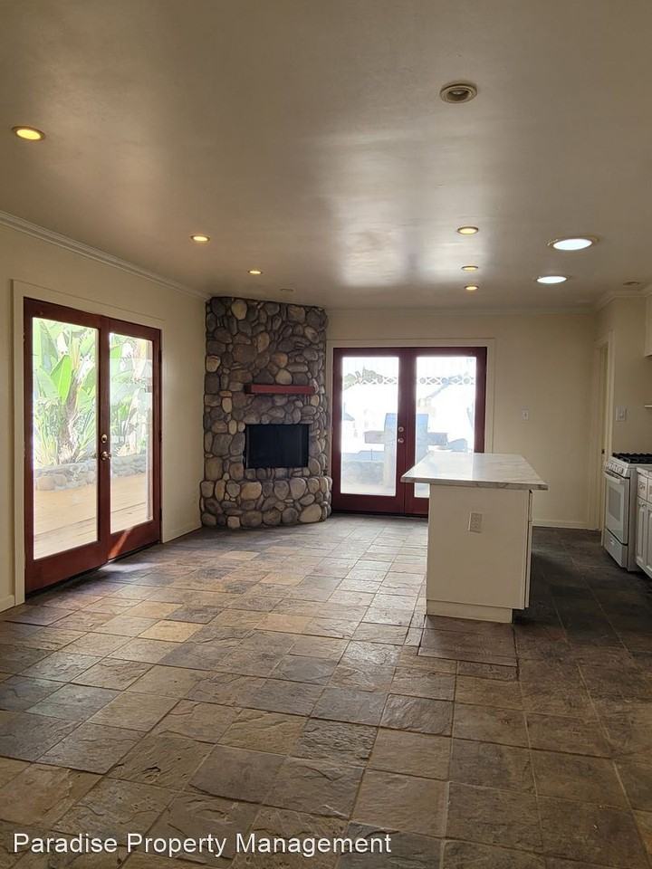 111 Santa Rosa Ave - Photo 3 of 25
