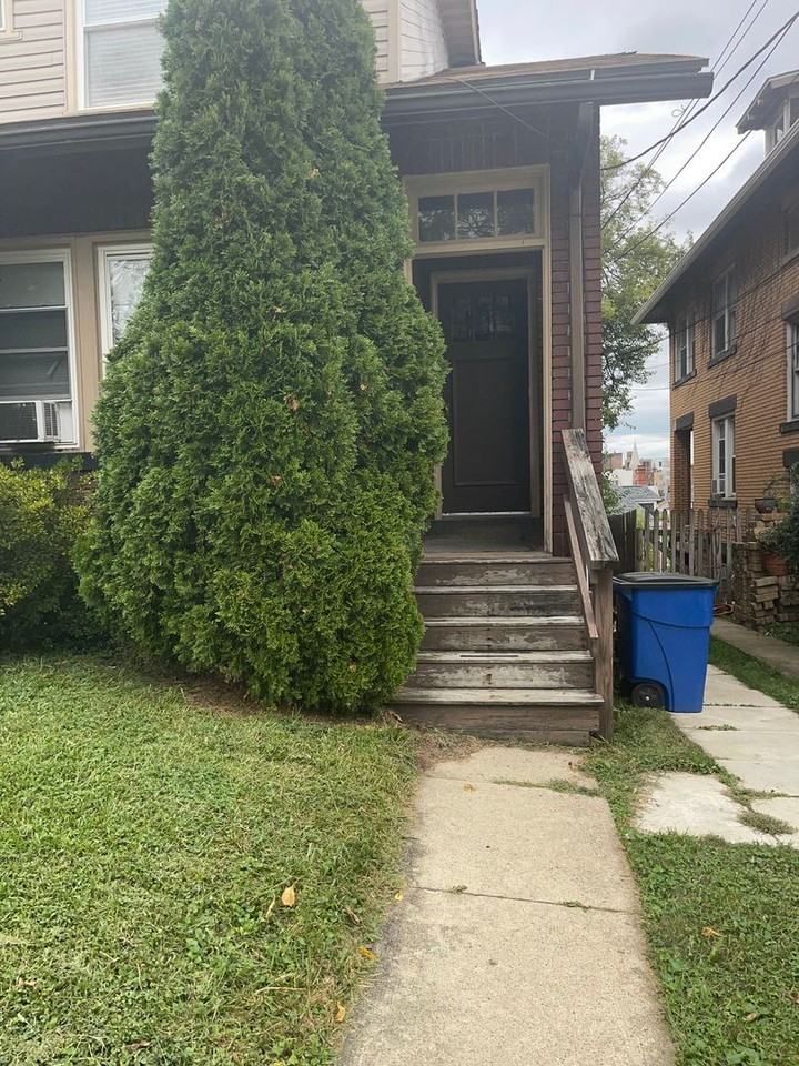 143 Morey Place - Photo 3 of 28