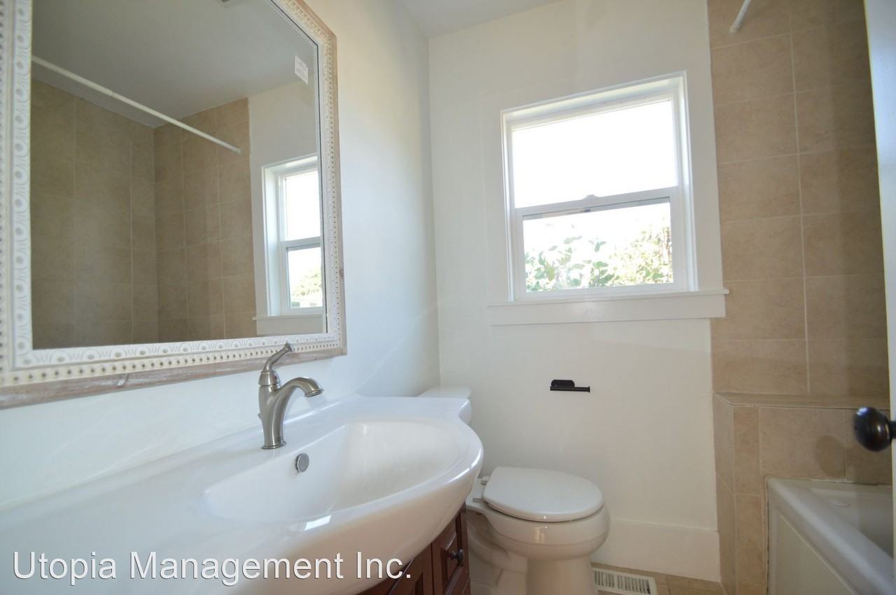 3012 13th Ave S - Photo 3 of 12