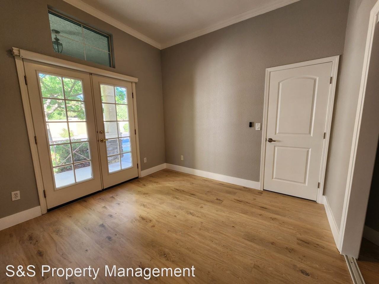 9189 Rizes Way - Photo 2 of 16