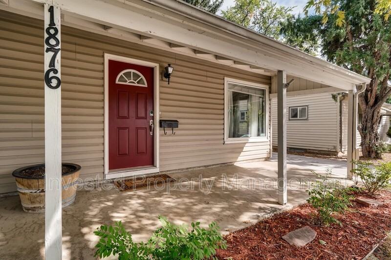 1876 S Dahlia St - Photo 3 of 28