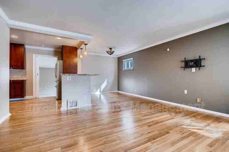 1876 S Dahlia St - Photo 6 of 28