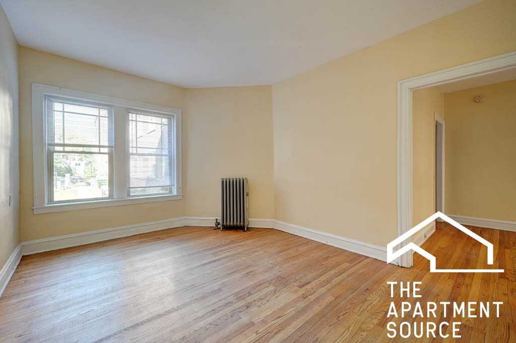 1333 W Touhy Ave #1E - Photo 5 of 9