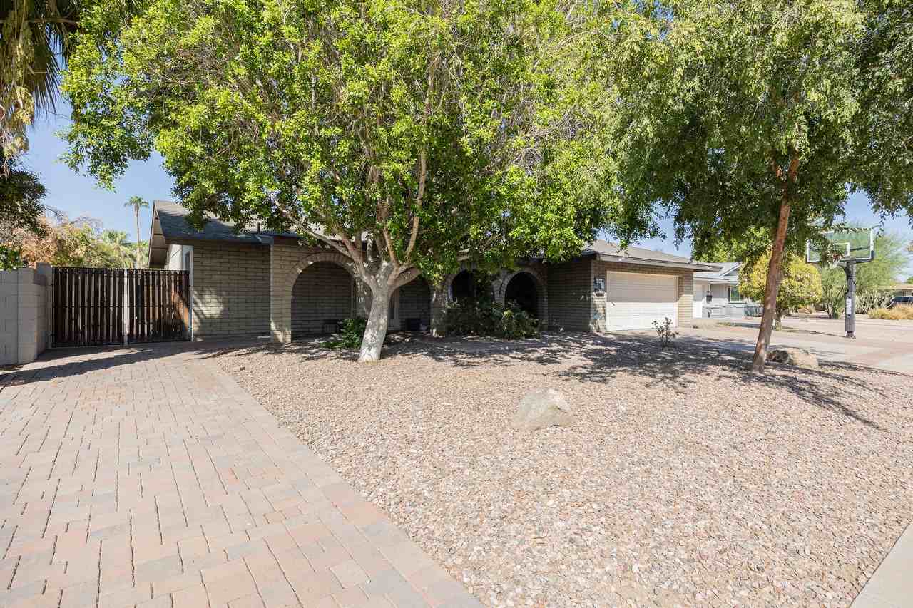2308 E Loyola Dr - Photo 3 of 32