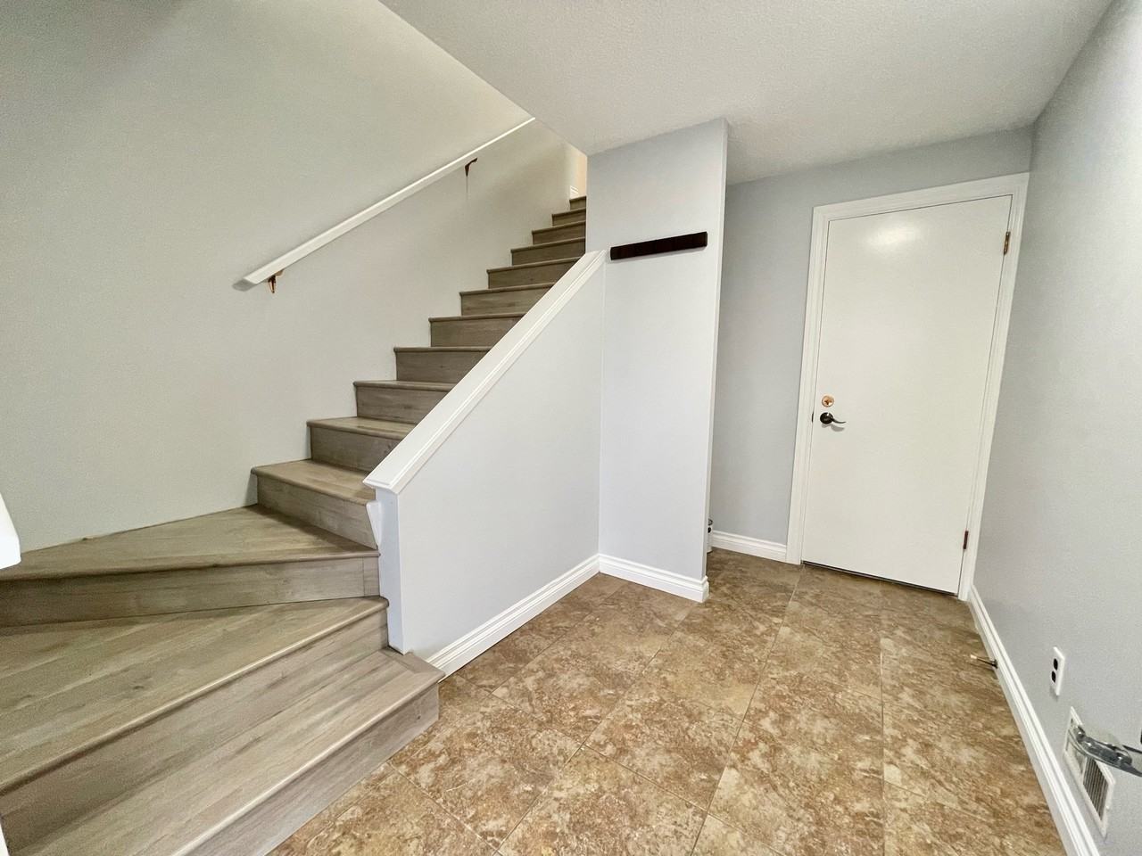 2139 Tyner St - Photo 3 of 21