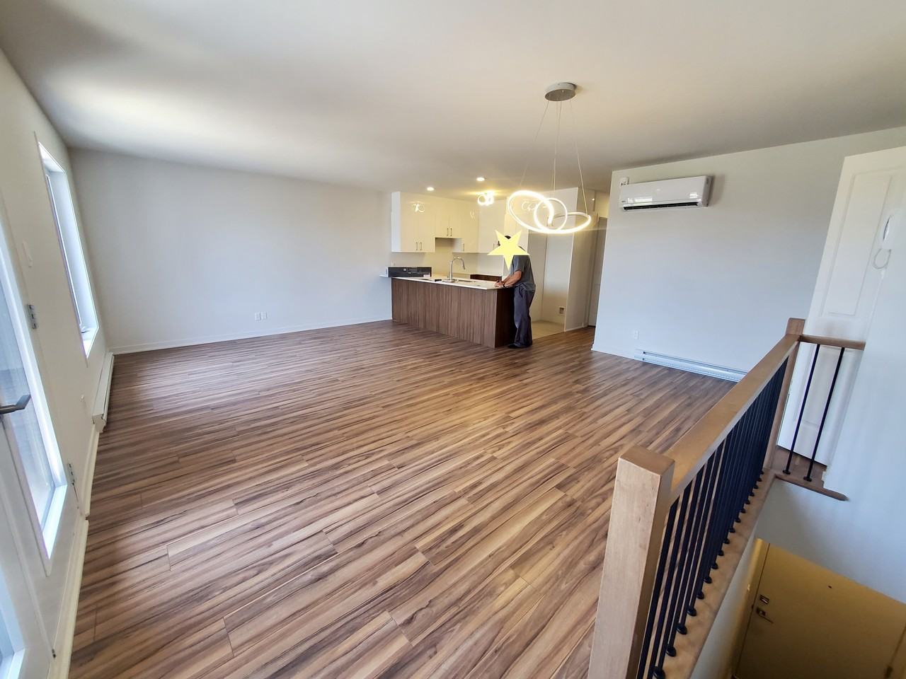 6105 Rue de Champagnier - Photo 3 of 18