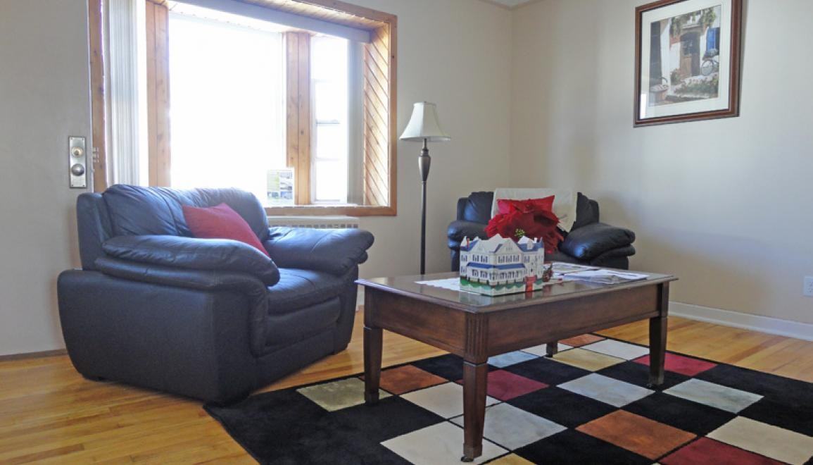 221 Gilbert Street, Saint John, NB E2K 4E4 3 Bedroom Apartment for 900