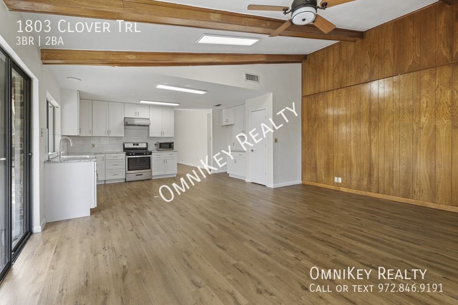 1803 Clover Trl - Photo 2 of 17