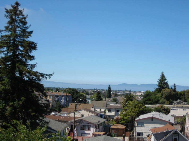 2744 Garden St, Oakland, CA 94601 2 Bedroom Apartment for 2,400/month