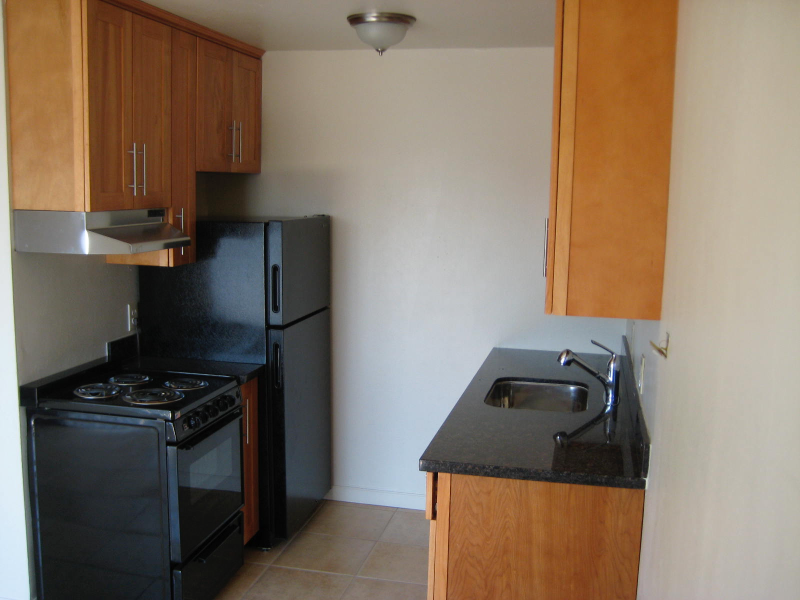 2744 Garden St - Photo 2 of 10