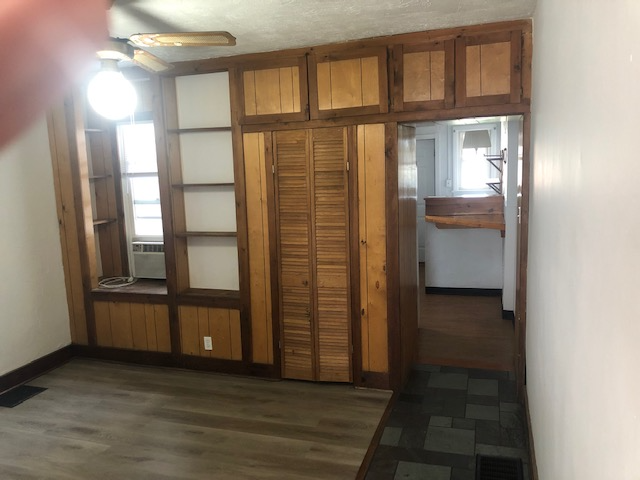 615 Cherry St - Photo 3 of 13