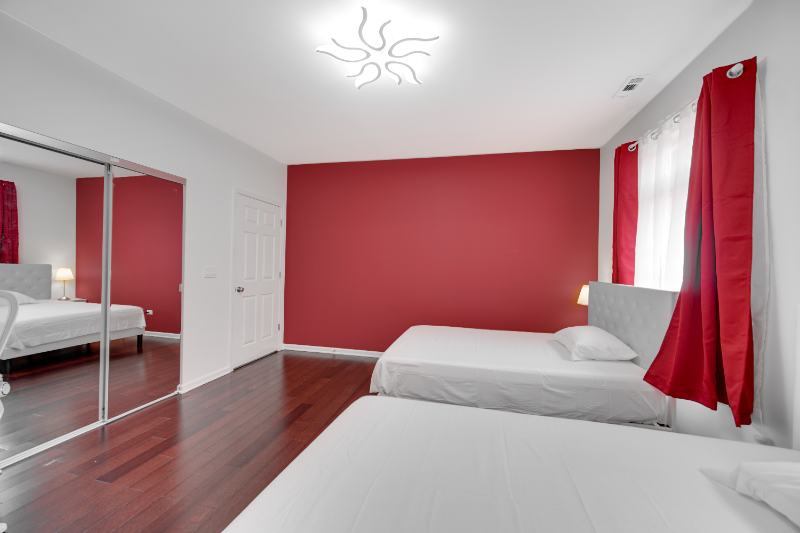 1407 S Halsted St - Photo 3 of 20