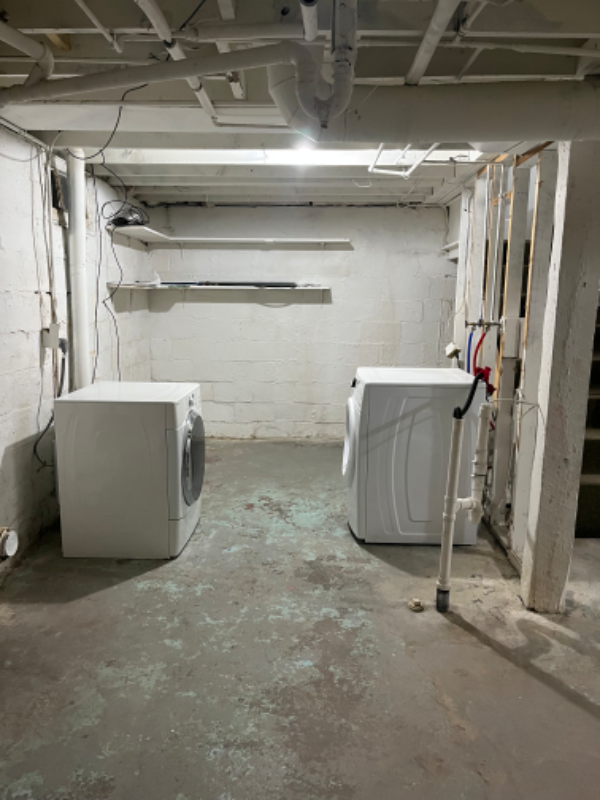 520 Somerset Ave - Photo 4 of 7