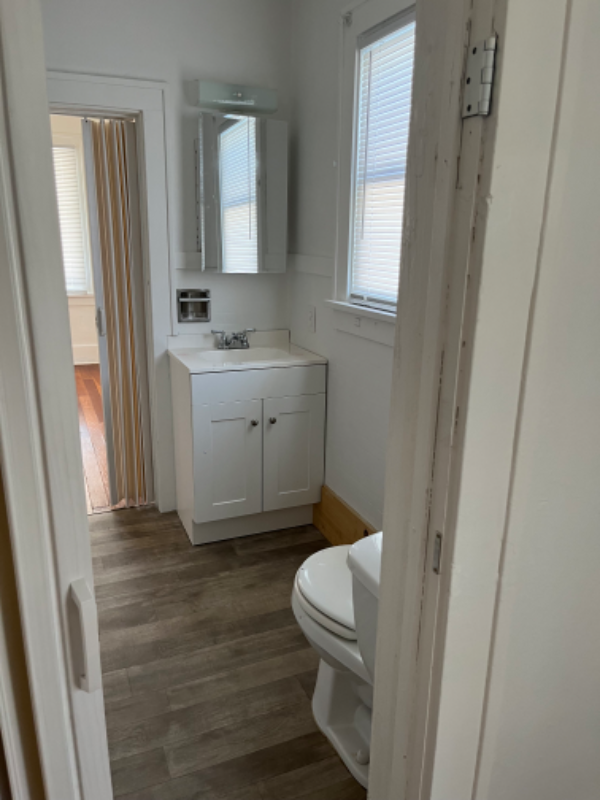 520 Somerset Ave - Photo 5 of 7