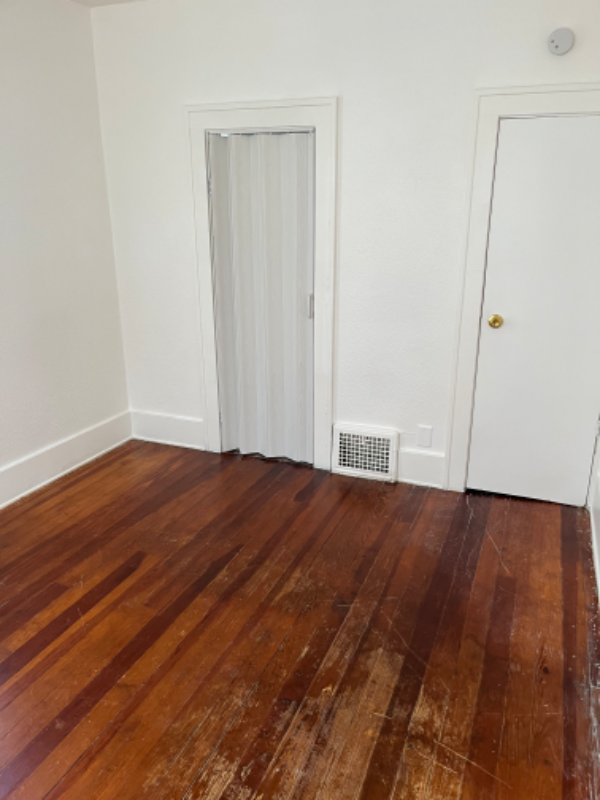 520 Somerset Ave - Photo 6 of 7