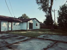 featured image of 5275 Berard Cir