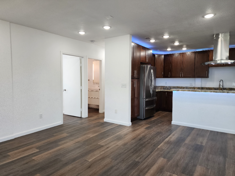 1717 W Walnut Ave - Photo 3 of 39