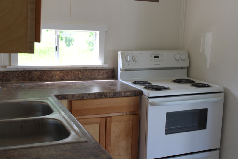 208 Mountain View Dr - Photo 3 of 7