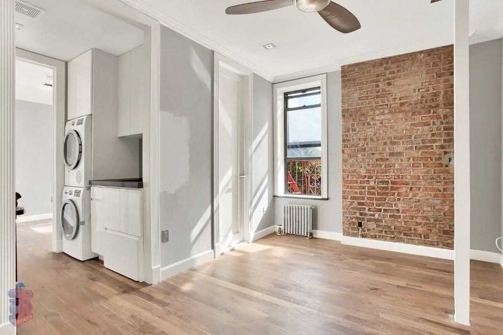 232 Elizabeth Ave #4C - Photo 3 of 5