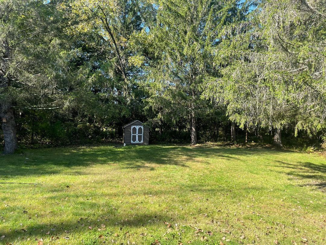 1216 Sleepy Hollow Rd #NA - Photo 3 of 37