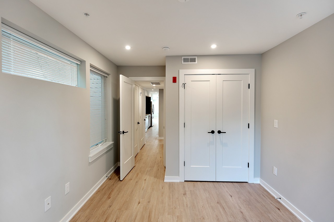 1725 N 25th St - Photo 3 of 27