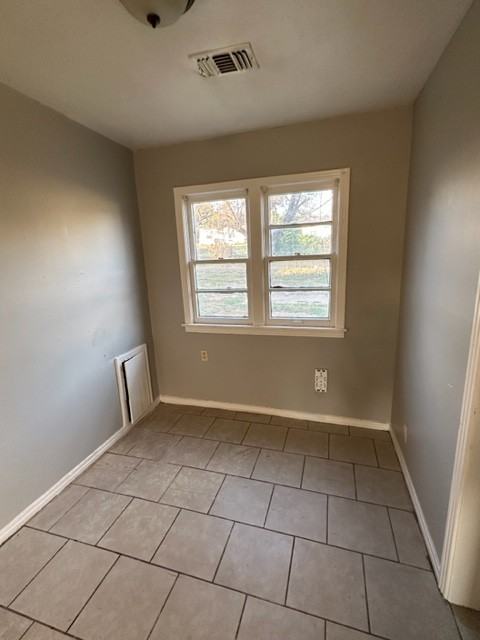 2213 Hickory St #1 - Photo 6 of 8