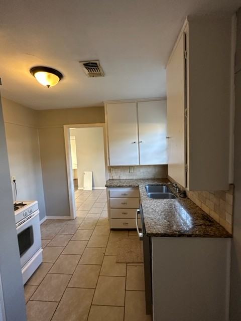 2213 Hickory St #1 - Photo 7 of 8