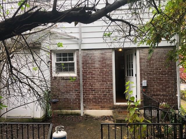 11 Woodland Road, Wyomissing, PA 19610 3 Bedroom House for 1,800/month