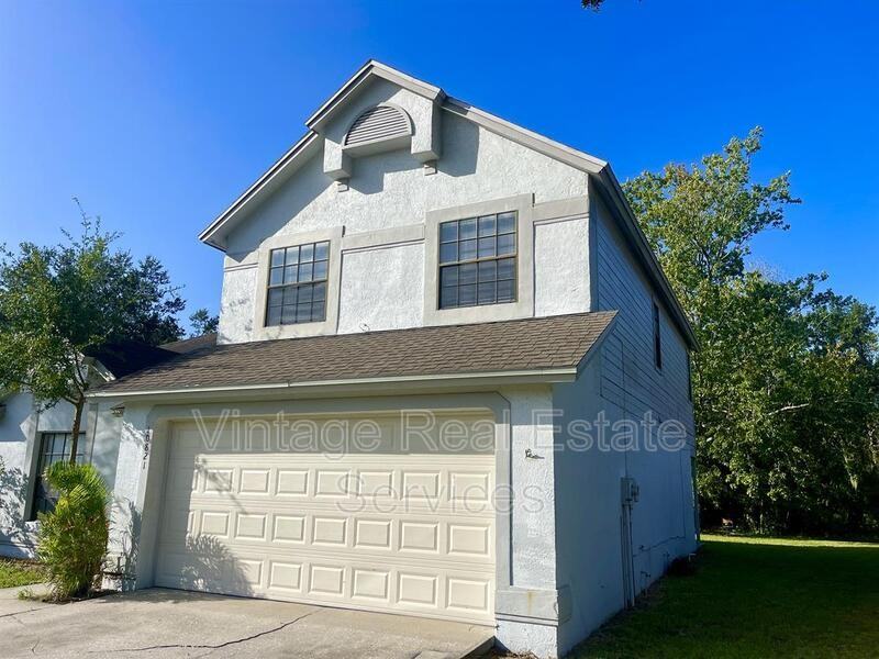 10821 Kenbrook Drive - Photo 2 of 24