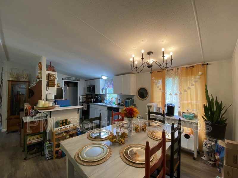 302 E Richfield Dr - Photo 3 of 21