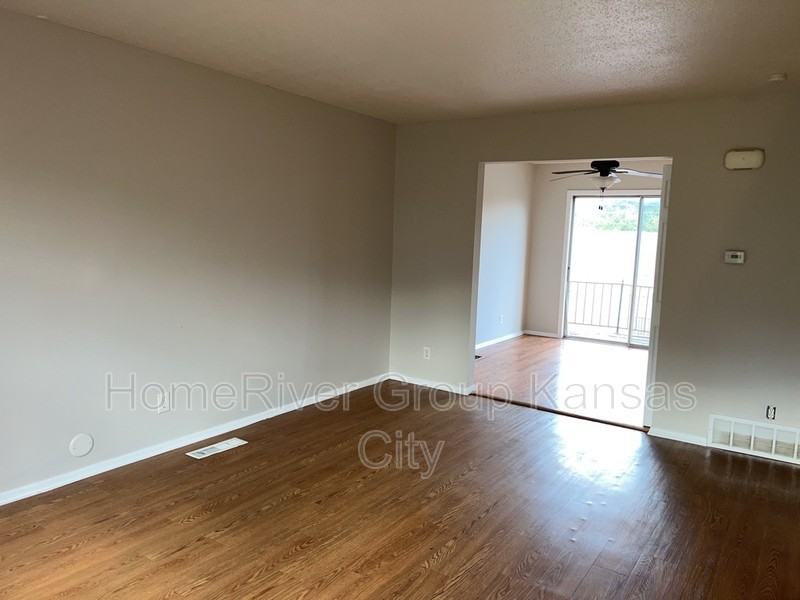 9263 Nieman Rd - Photo 2 of 8