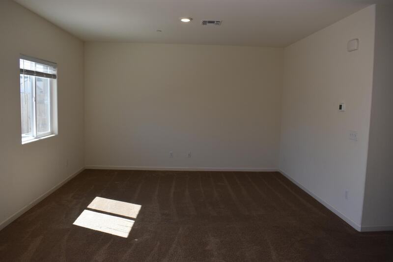 4238 Freemark Ave - Photo 7 of 38