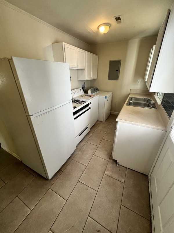 4220 Fayette Cir - Photo 5 of 12