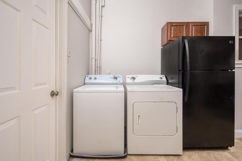 489 Hamilton St - Photo 6 of 28