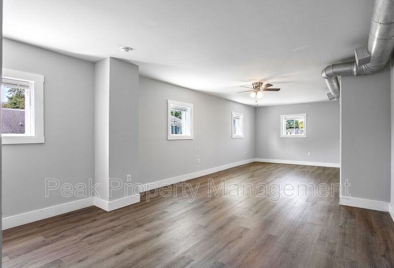 1618 Maury St #D - Photo 7 of 17