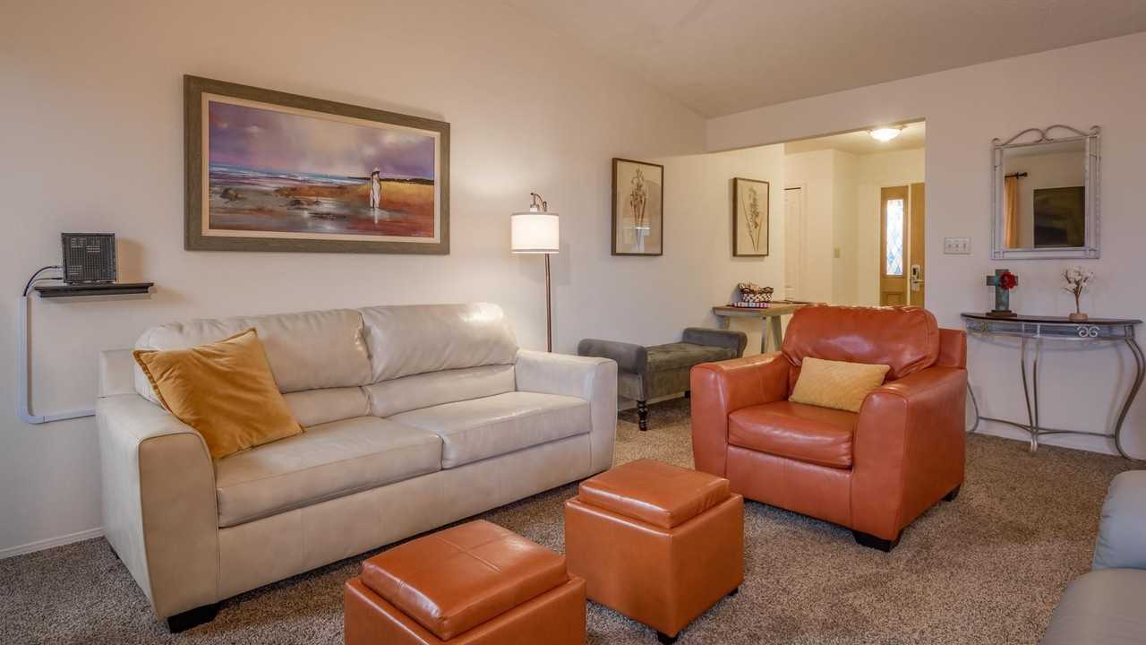 7208 Spruce Mountain Loop Ne - Photo 2 of 15