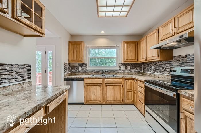 3615 Heathers Way - Photo 2 of 23