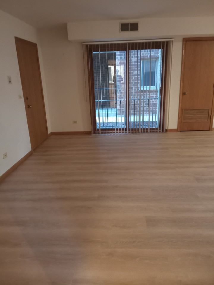 6621 N Northwest Hwy #1N - Photo 3 of 11