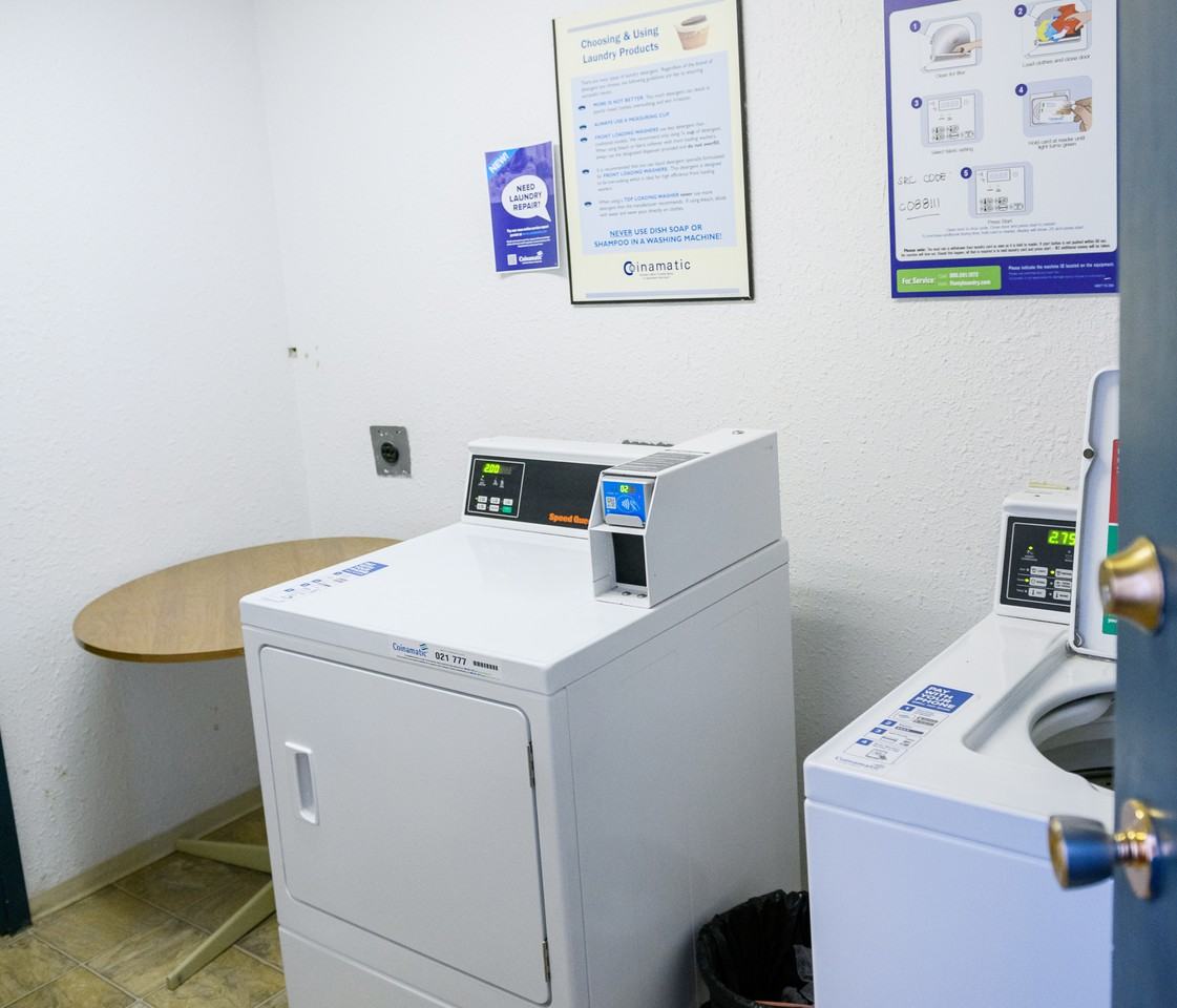 Summit Apartments - Photo 3 of 3