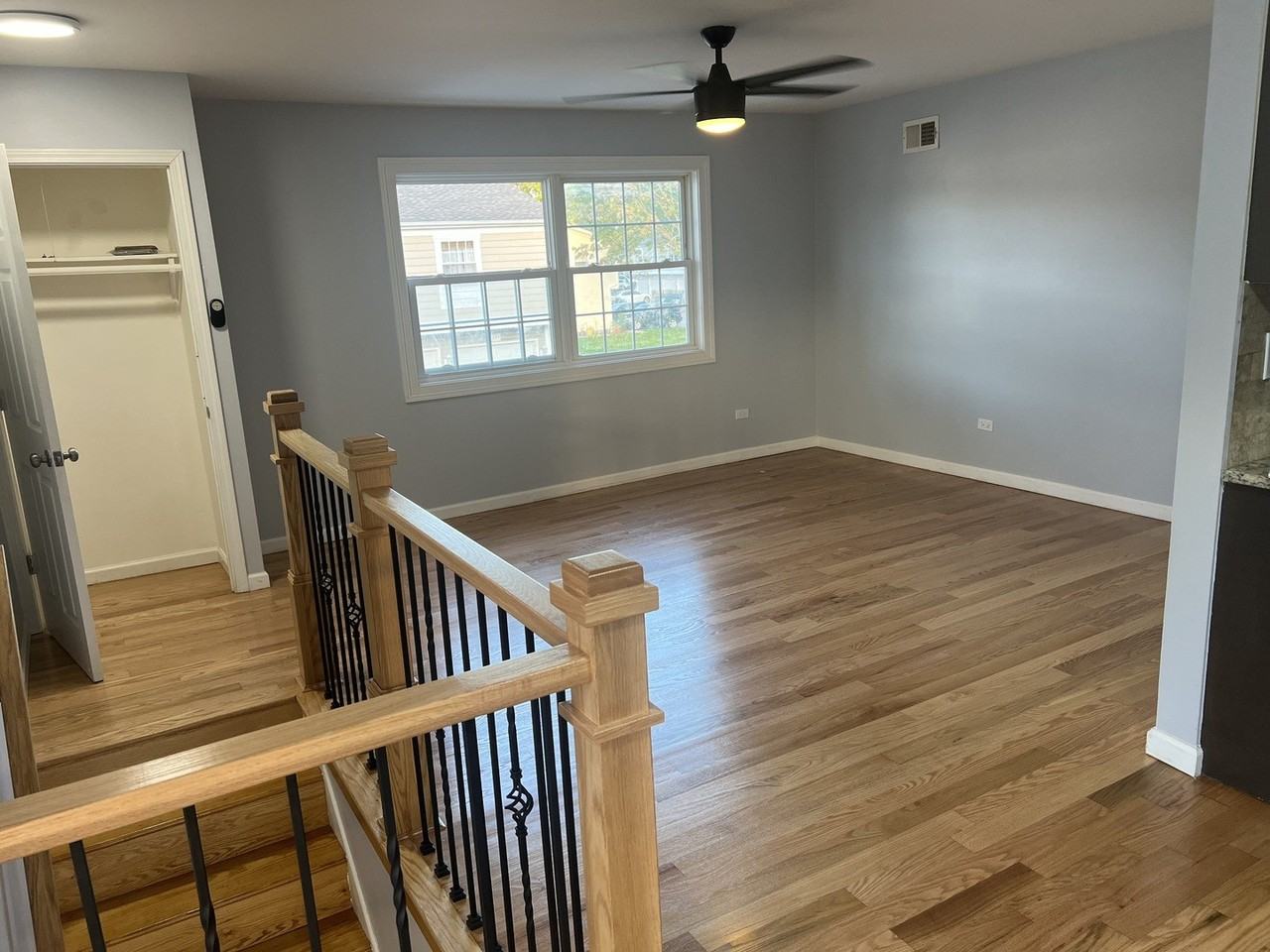 642 Gray Ct #0 - Photo 2 of 12