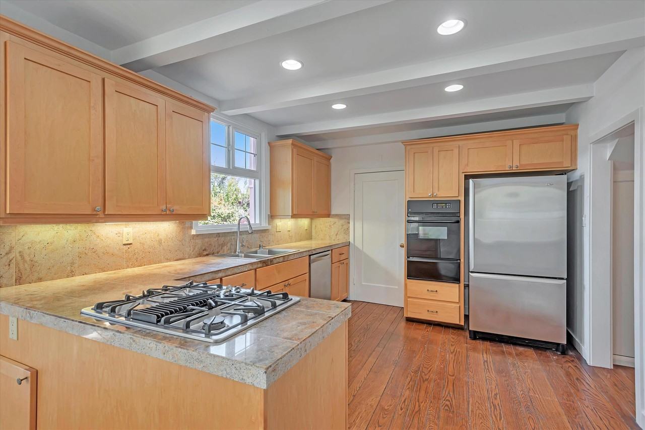 260 Barclay Ave #1 - Photo 3 of 16