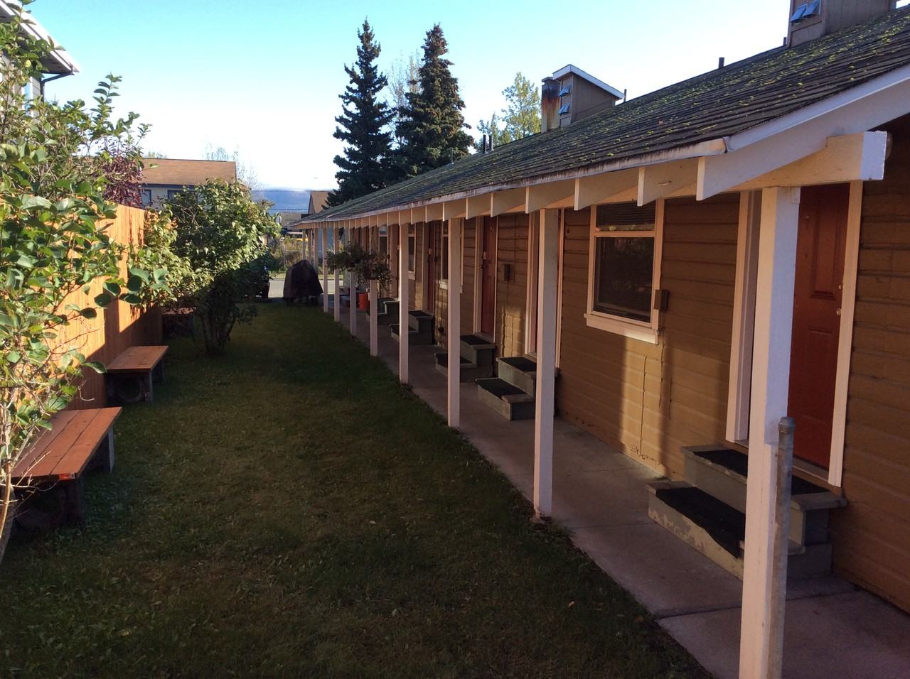 Medfra Apartment Building and Studios - Photo 3 of 5