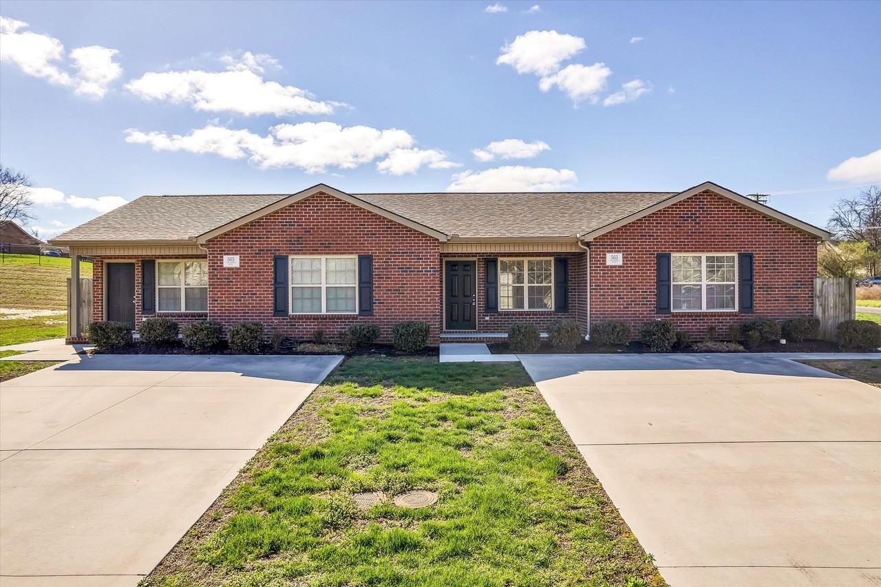 555 S Old Sevierville Pike #2 - Photo 2 of 18