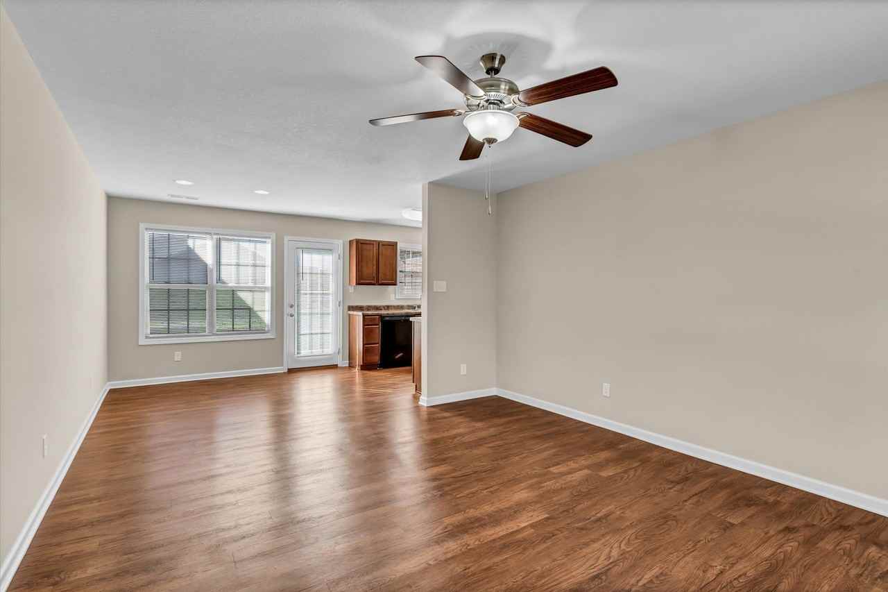 555 S Old Sevierville Pike #2 - Photo 5 of 18