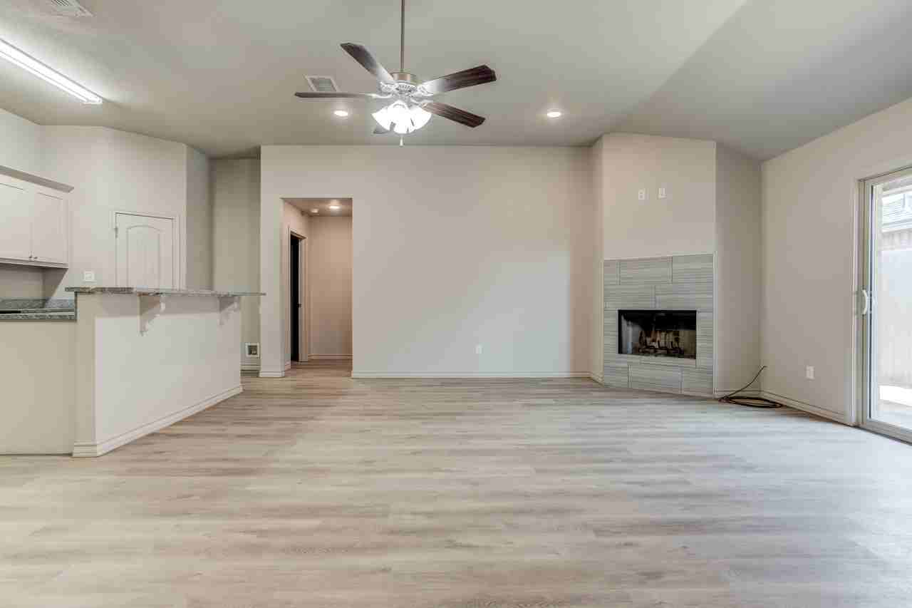 17816 Private Road 2160 - B #B - Photo 2 of 11