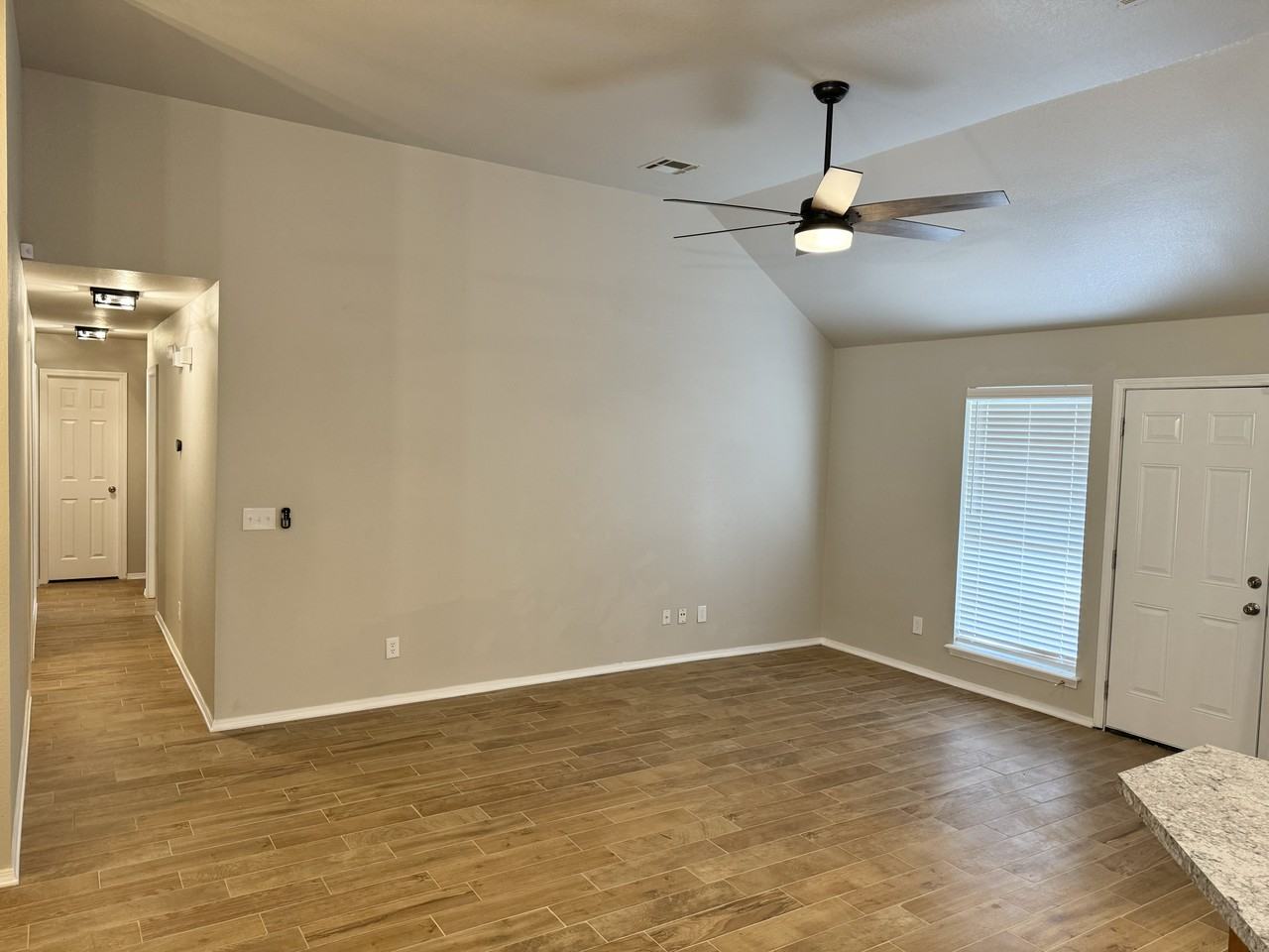 1222 North Moccasin Street - Photo 6 of 20