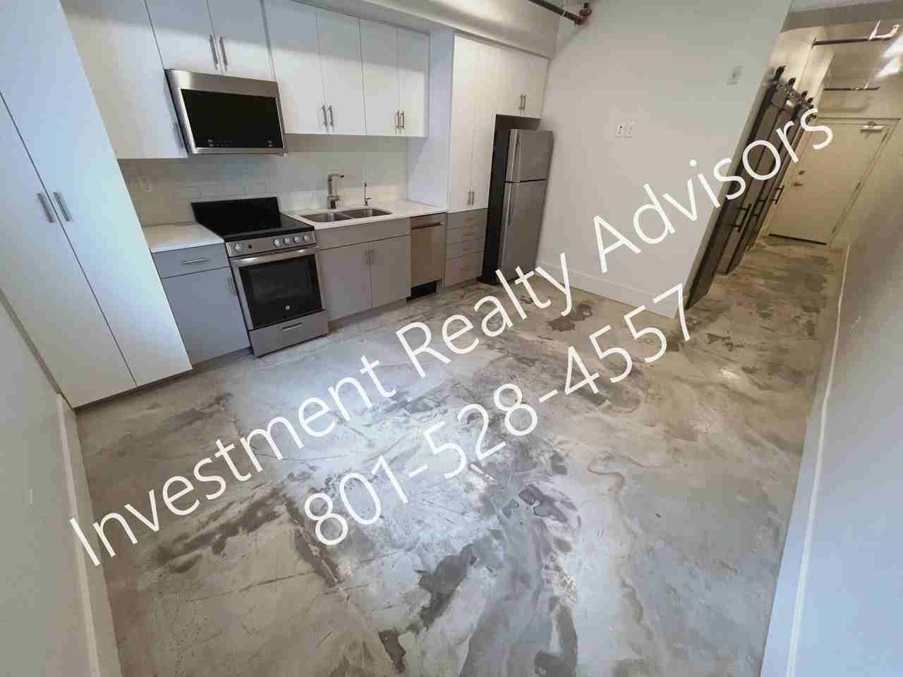 1172 E Graystone Way #107 - Photo 2 of 6