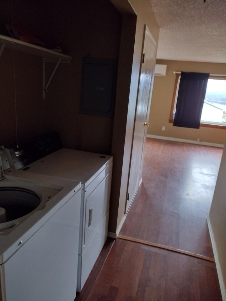 2437/2439 5th Ave #37 - Photo 3 of 9